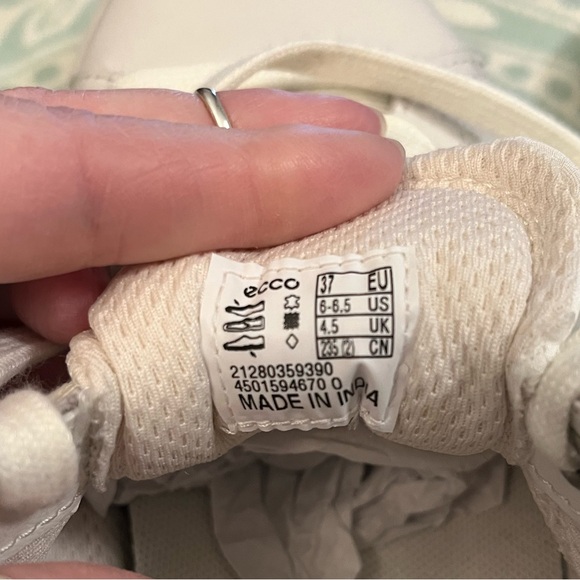 𝓔𝓬𝓬𝓸 𝓦𝓸𝓶𝓮𝓷'𝓢 𝓒𝓻𝓮𝓪𝓶 𝓼𝓷𝓮𝓪𝓴𝓮𝓻𝓢 - Picture 6 of 7